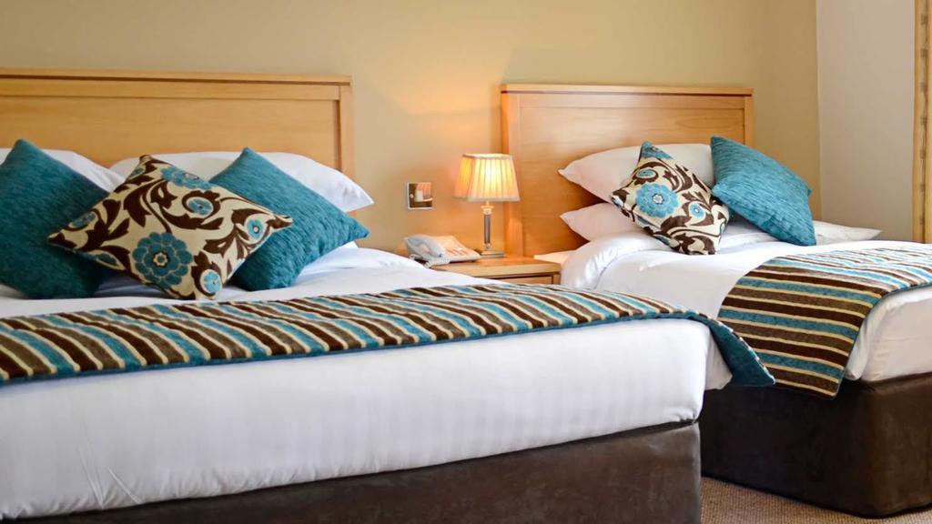 Cill Aodain Court Hotel Kiltimagh Zimmer foto