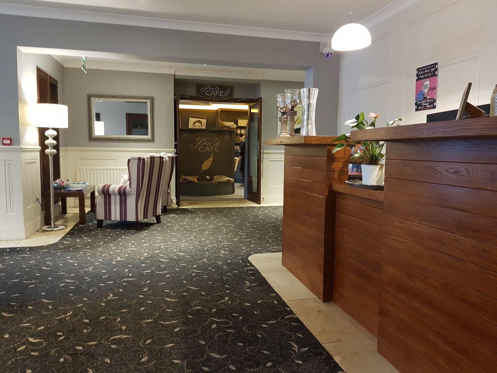 Cill Aodain Court Hotel Kiltimagh Exterior foto